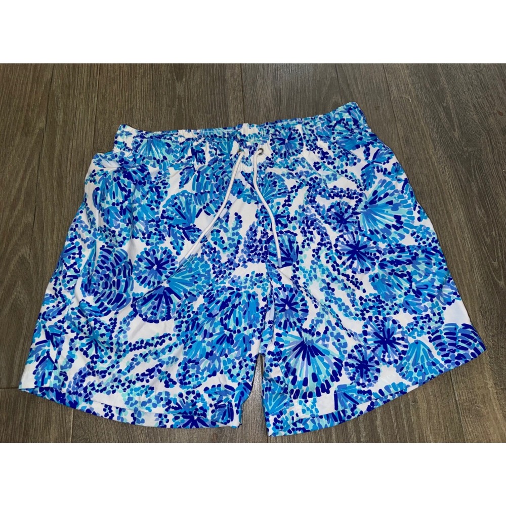 Lilly Pulitzer Mens Capri Trunk Swim Shorts Blue White Abstract Shell Small